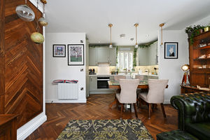 10 Hawthorne Mews Broomhill